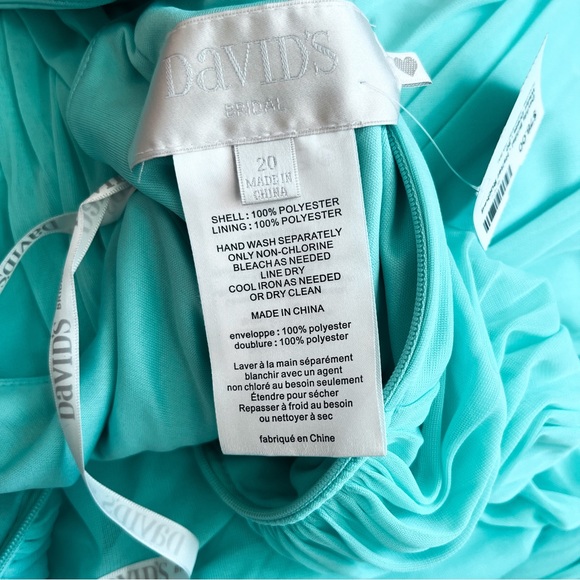 David’s Bridal • Halter Ruched Waist Dress • 20 - Picture 6 of 9